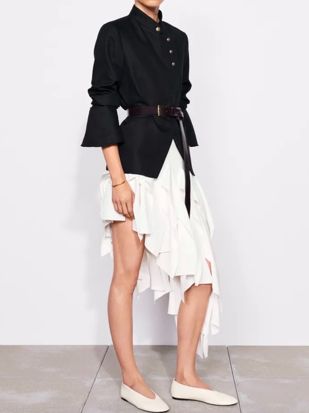 Zara White Asymmetrical Ruffled Mid Rise Skirt